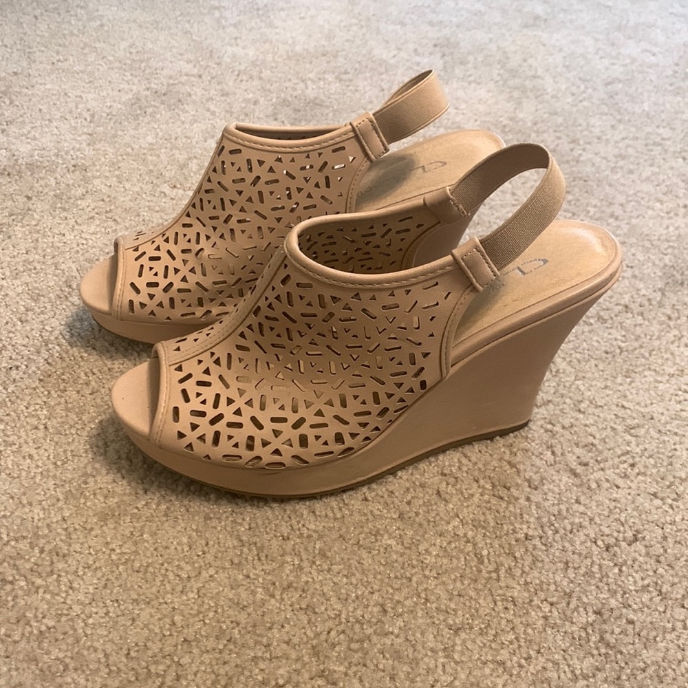 Chinese Laundry Sandals